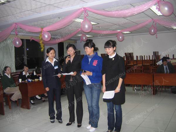 ʫ�����У�����鿴����