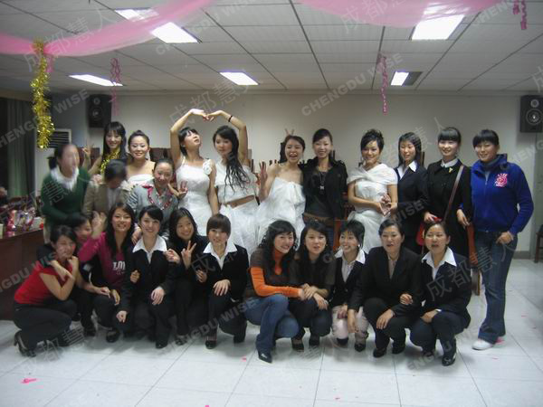 ��Ů�ǣ�����鿴����