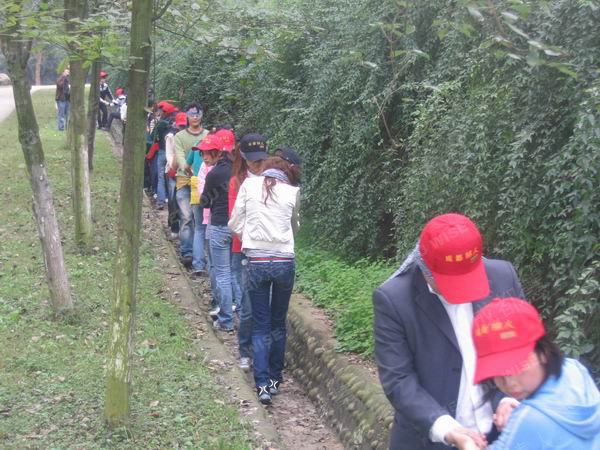 ä�˷��󣺵���鿴����