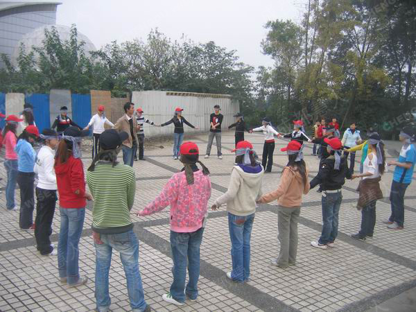 ˹�ʹ�˷��󣺵���鿴����