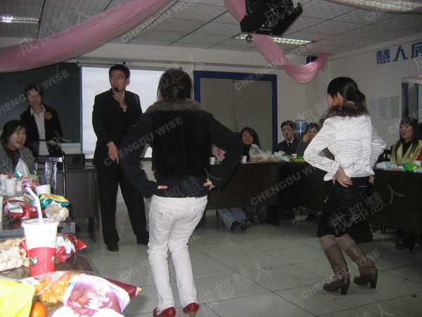 ��Ϸ-<ƨ��д��>������鿴����