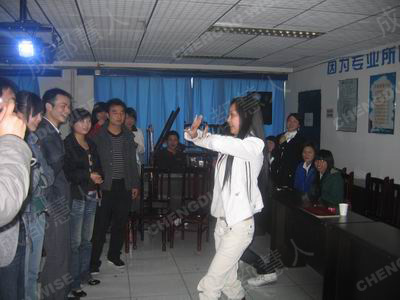 ��λӢ�ۺú�������鿴����