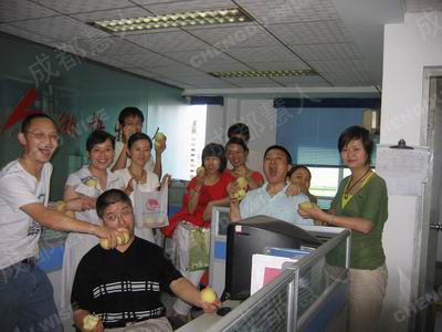 �ɶ�����ѧУ���������£�����鿴����