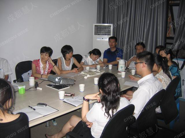 �ɶ����˷����˲���ѵ  ��·����ѵ������鿴����